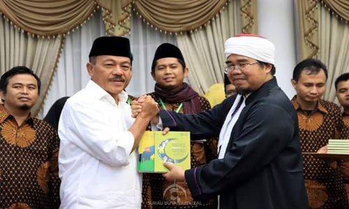 Launching buku Profil Ketum Mui dan Launching Buku Fatwa